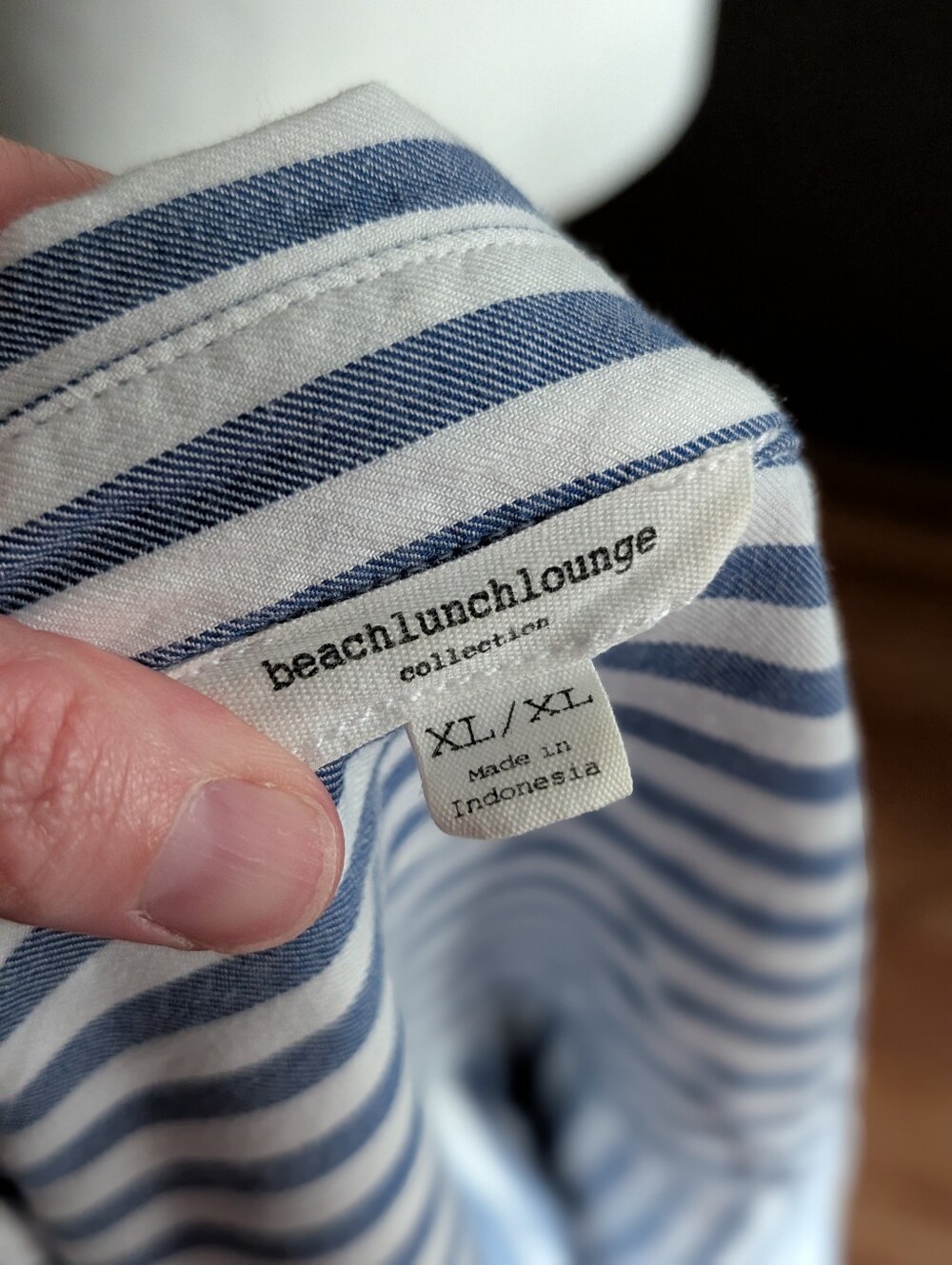 BeachLunchLounge Coastal Blue and White Striped Button Down Swim Cover Shirt XL - Picture 4 of 4